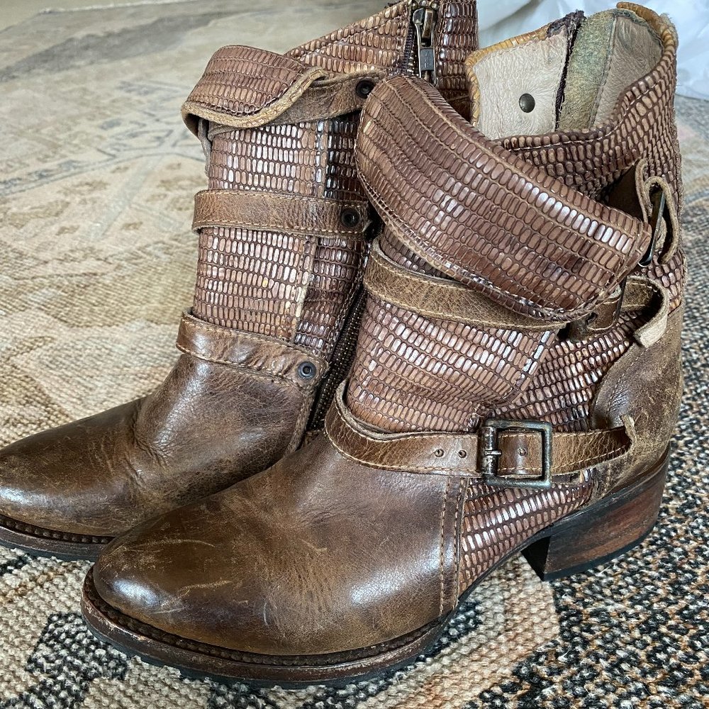 FreeBird by Steve APEX Booties